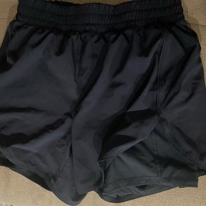 Avis athletic shorts double layered